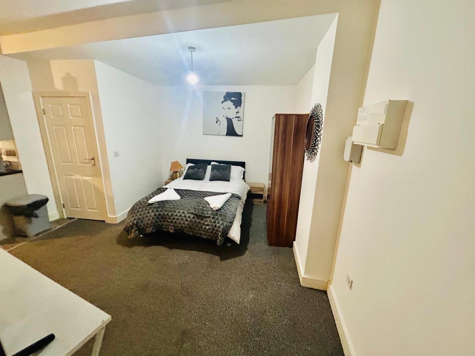Studio Flat In Doncaster Exterior photo